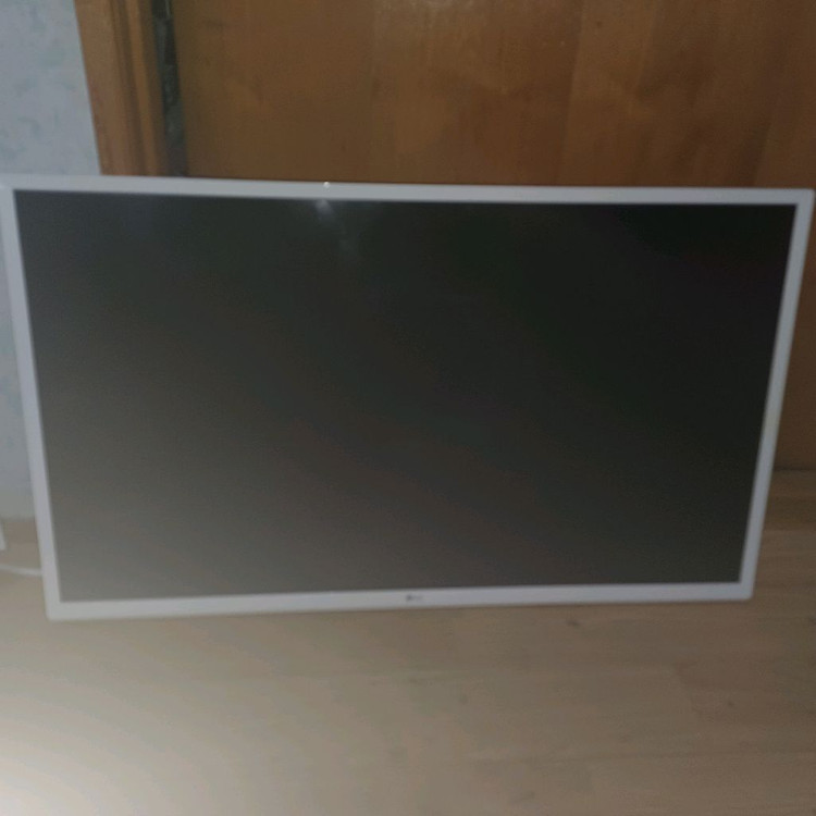 32인치 게이밍 모니터 LG 32MP58HQ 액정파손 부품용판매 이미지