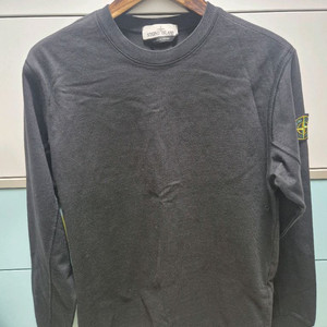 스톤아일랜드 롱슬리브 블랙 이미지