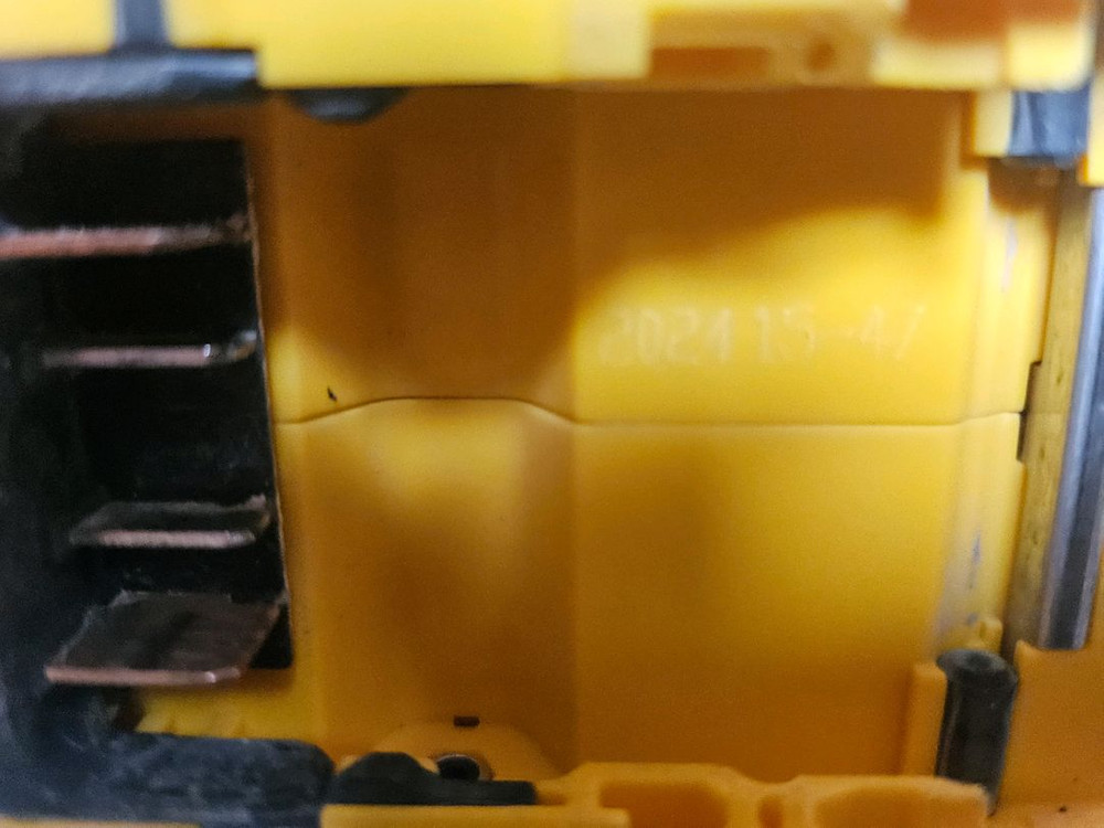 디월트 충전 앙카 해머 뿌레카 드릴 세트 이미지