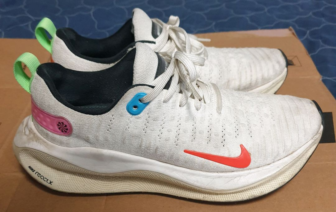 나이키 인피니티 런4 SE 푸시아드림 런닝화 (250) 이미지