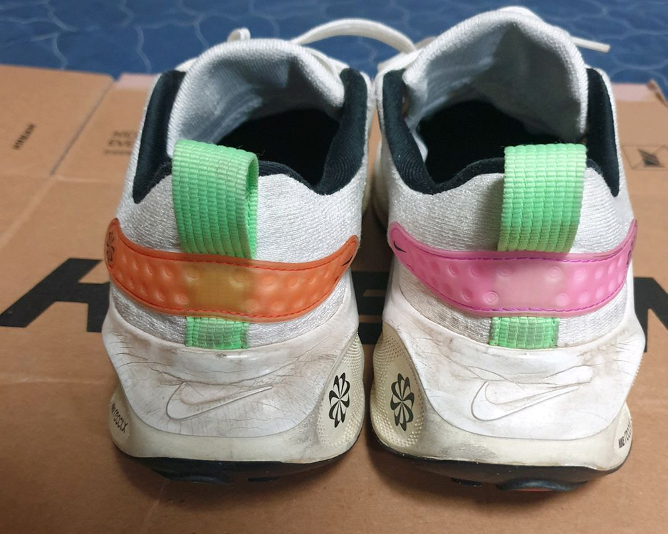 나이키 인피니티 런4 SE 푸시아드림 런닝화 (250) 이미지