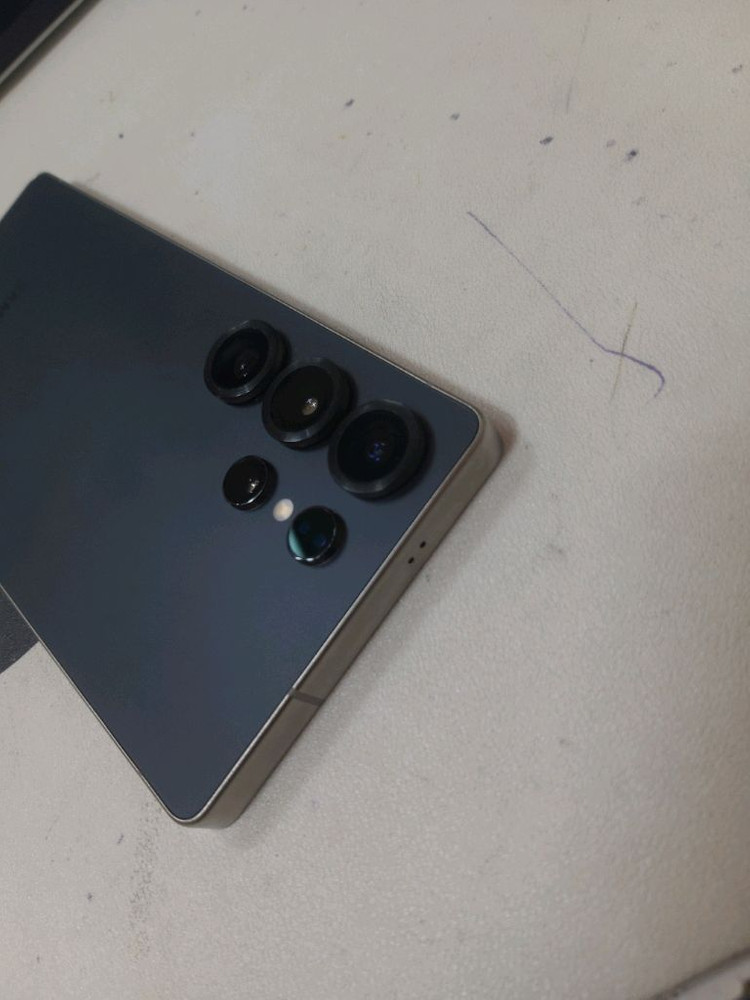 갤럭시S25울트라 512G ss급 보증기간 남아있어요--3
