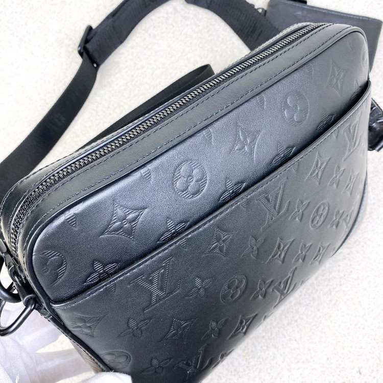 루이비통 크로스백 듀오 메신저 이미지