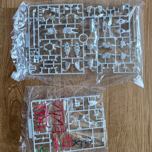 다반 8836 레드 드래고닉스 수정런너 팝니다