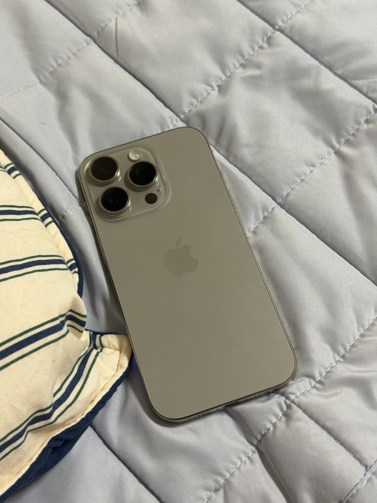 아이폰 16프로 128GB--1