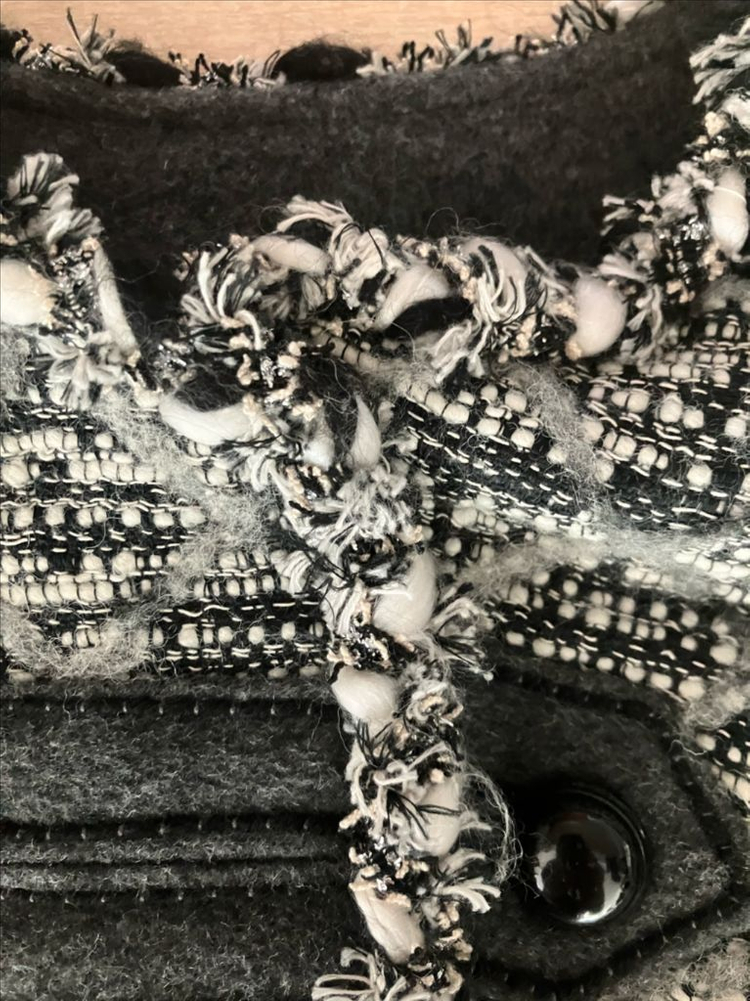 오즈세컨 트위드 블랙/화이트 자켓 타임 한섬 마인 시스템 럭티슈에뜨 이미지