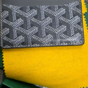 고야드 카드지갑 생쉴피스. 그레이 정품