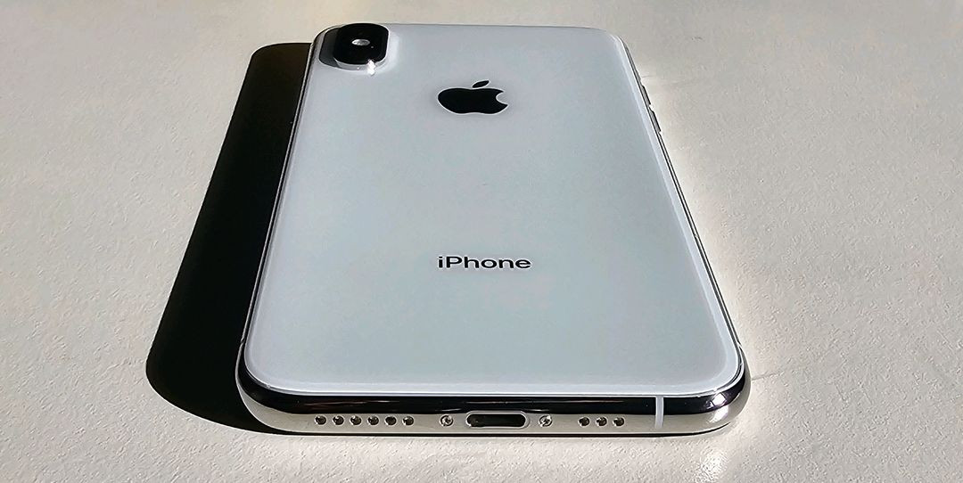 (정품)아이폰XS 256GB S급 실버 배터리100% 무음카메라 3utools 인증 이미지