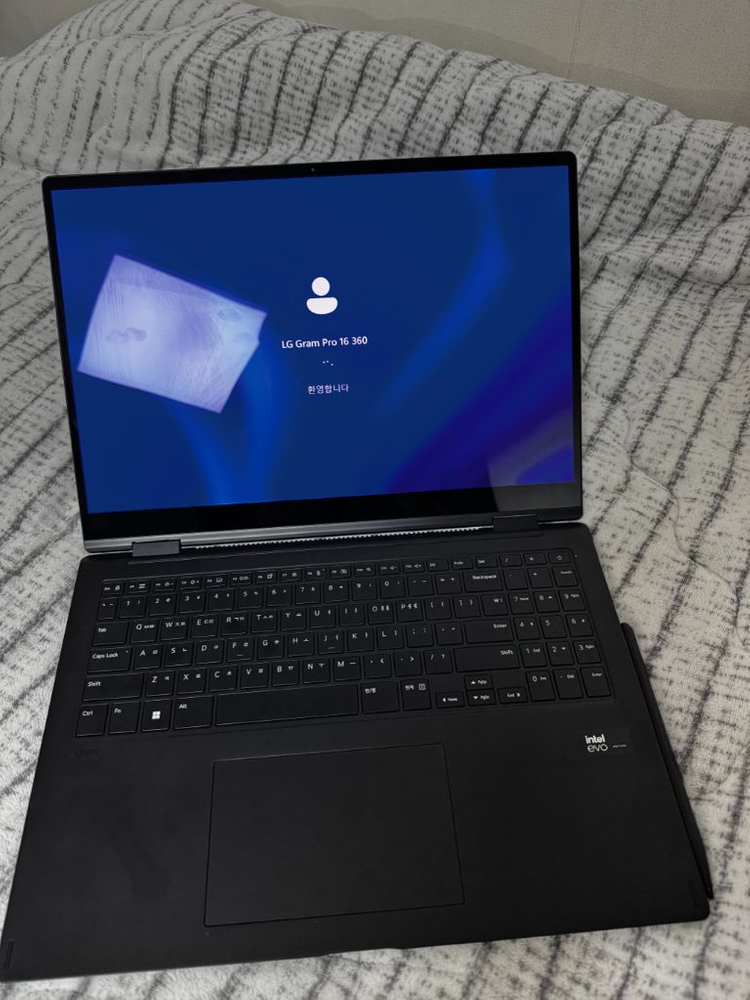 2024 LG 그램 프로 360 16형 블랙 이미지