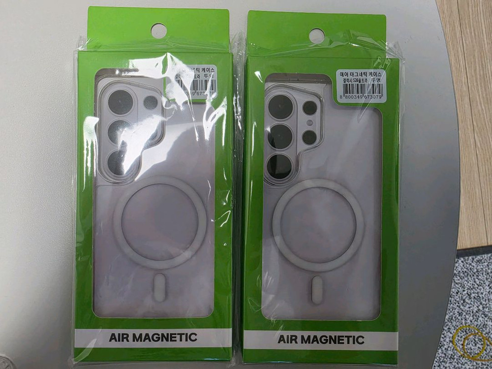 갤럭시 S26 울트라용 맥세이프 클리어 케이스 판매 이미지