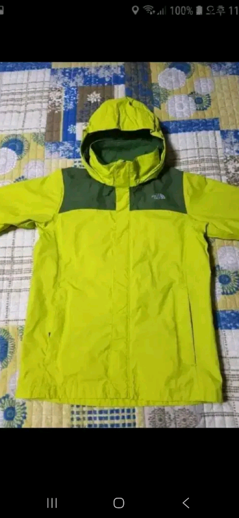 (새상품급,정품)노스페이스 방수 여성 바람막이 형광 자켓 55사이즈--1