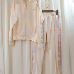 (55) 미착용 널디 트레이닝복 셋업