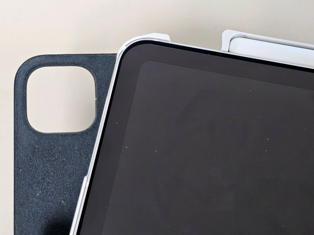 아이패드(셀룰러)11m3+키보드 아이패드에어m3셀룰러128+매직키보드+전용케이스(서비스) 팝니다 이미지