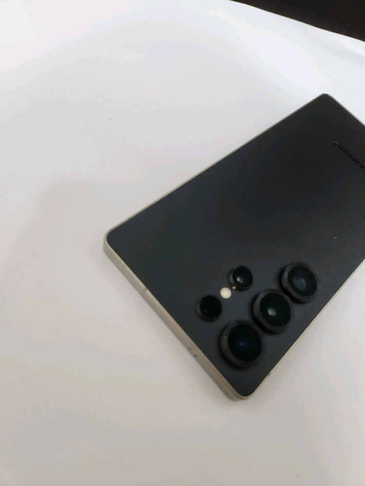갤럭시 S25울트라 512기가 SSS급 무잔상 아주깨끗 블랙--2