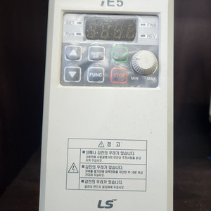 LS SV004iE5-1 중고 인버터 입니다 이미지