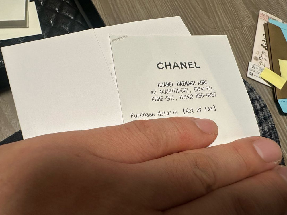 보이샤넬 캐비어 라지 금장 클러치백 판매합니다. 이미지