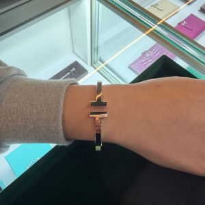 정품 티파니 T스퀘어 팔찌 이미지