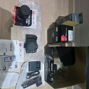 캐논 EOS R8 + RF 24mm F1.8 렌즈 + 삼각대 + 가방 이미지