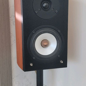 북셸프 스피커 + 스탠드 세트 2개 1조 입니다 이미지