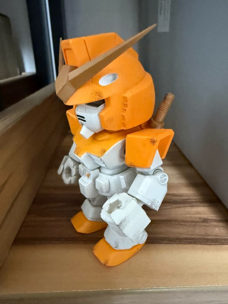 QMSV MINI 5주년 아티스트 컬러 Ver.(애슐리 우드 건담) 팝니다 이미지