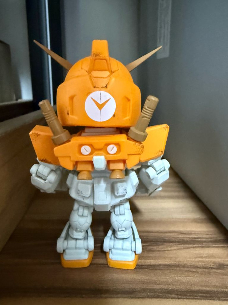 QMSV MINI 5주년 아티스트 컬러 Ver.(애슐리 우드 건담) 팝니다 이미지