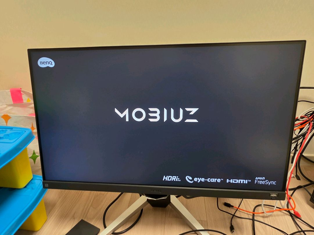 부산]게이밍컴퓨터 벤큐 모니터 급처합니다.--2