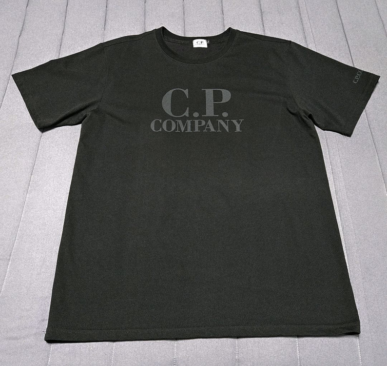 버버리&발렌티노&CP컴퍼니 반팔티 판매--2