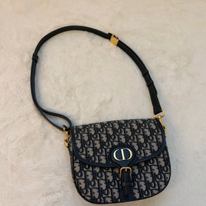 디올 바비백 오블리크 미디움