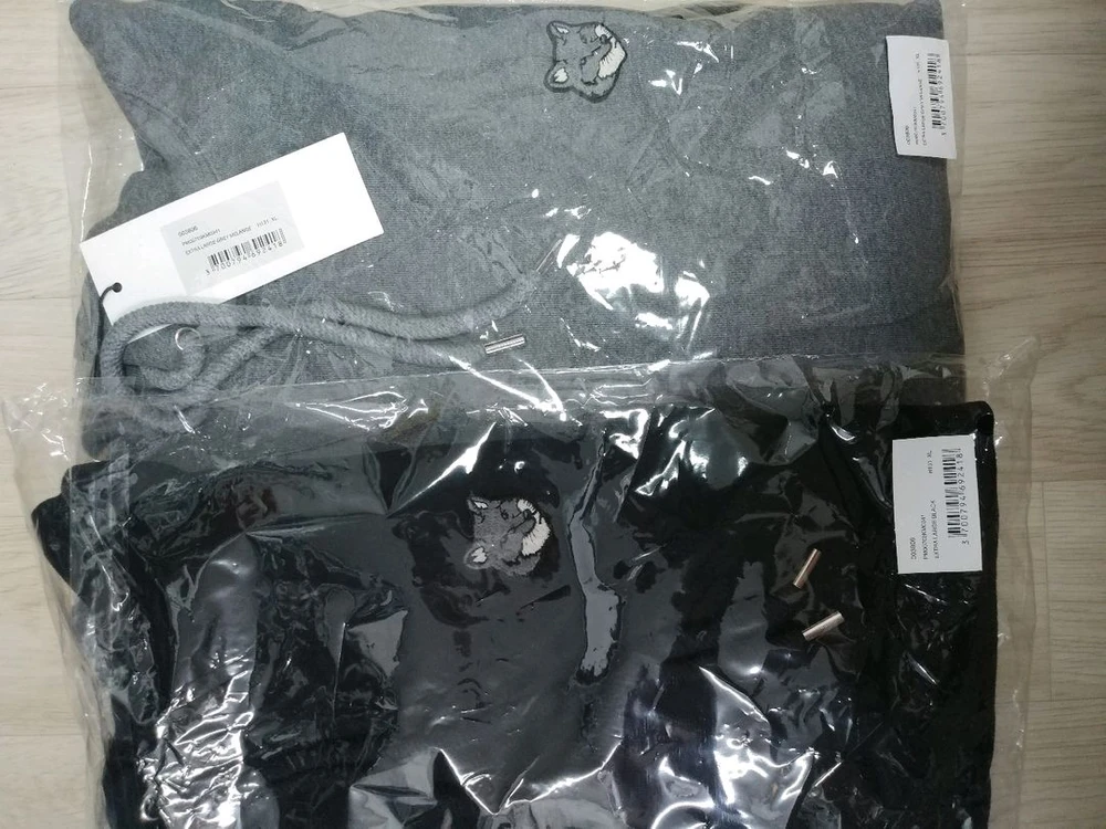 새거~ 메종키츠네 그레이폭스 후드티 이미지