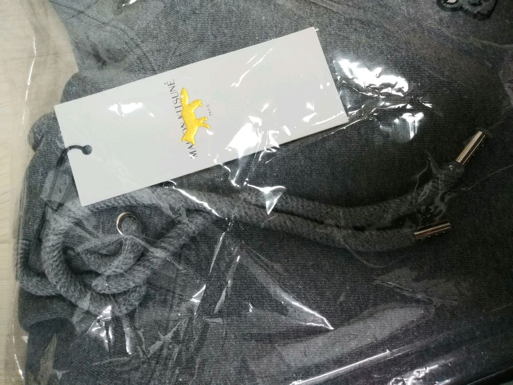 새거~ 메종키츠네 그레이폭스 후드티 이미지