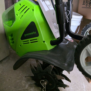 그린웍스 40V 경작기+배터리1개