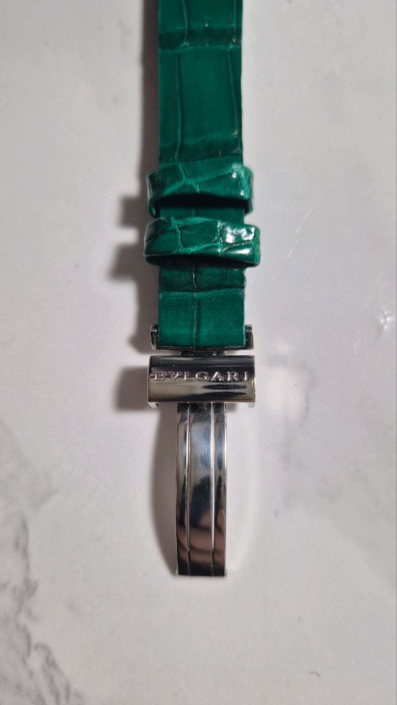 불가리 비제로원 자개다이얼 여성 중고명품시계--2