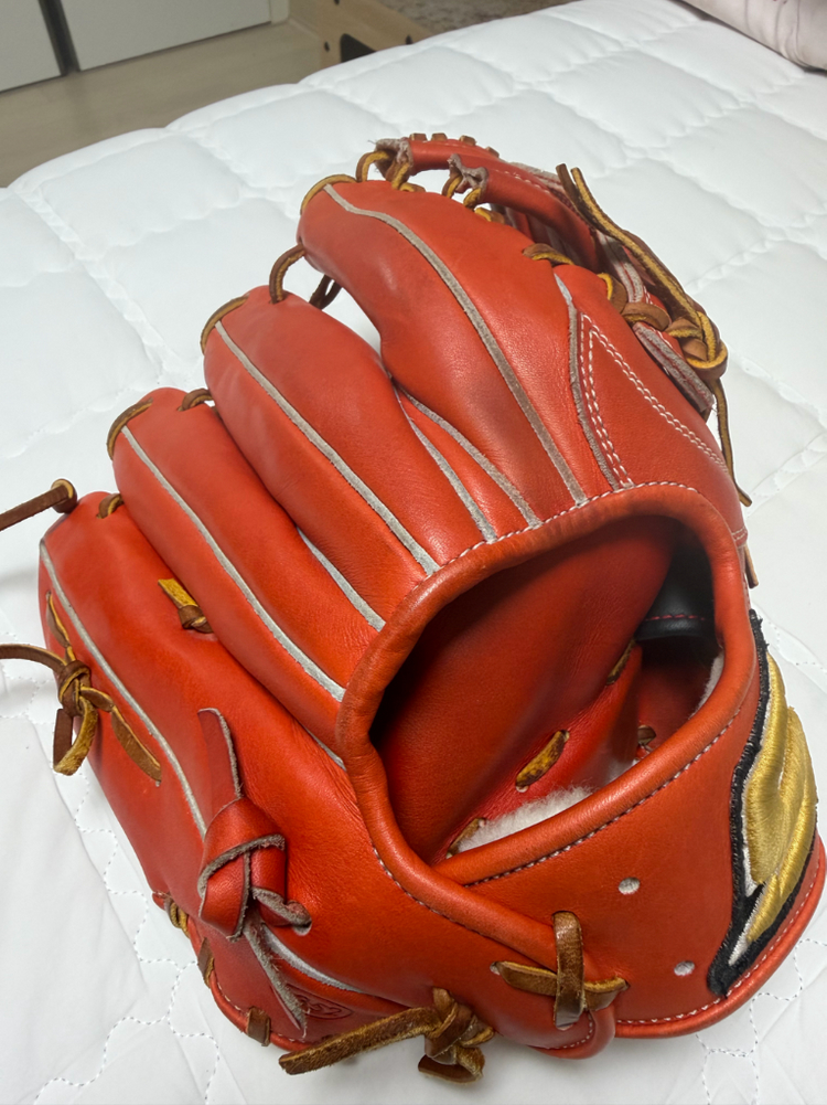 스위치 시그니처 내야 글러브--2