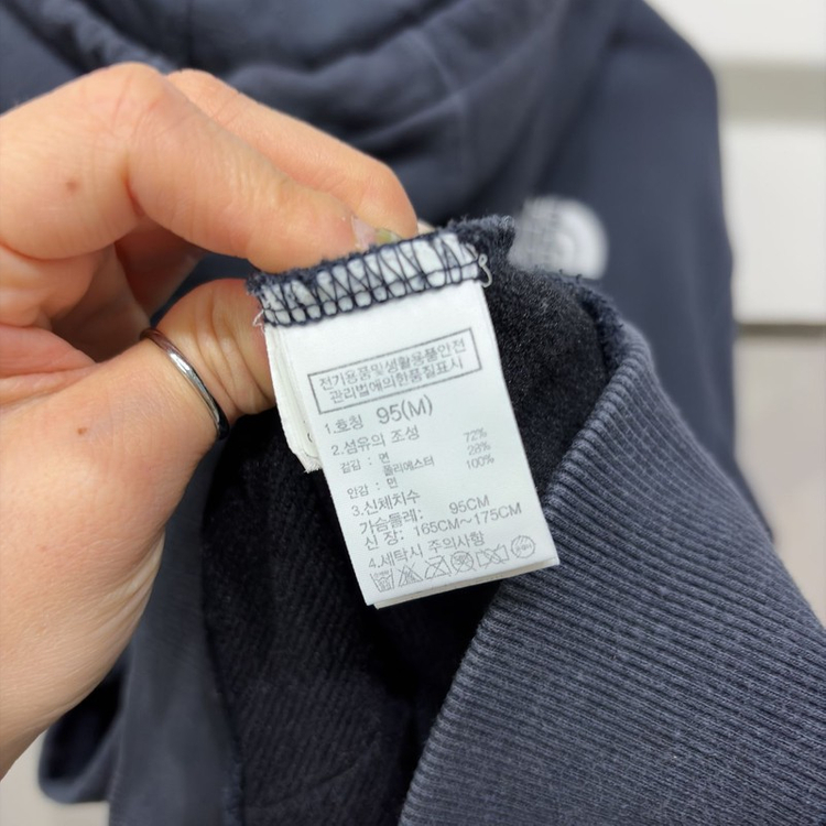 (95) 노스페이스x삼다수 캐주얼 자수 블랙 후드티 이미지