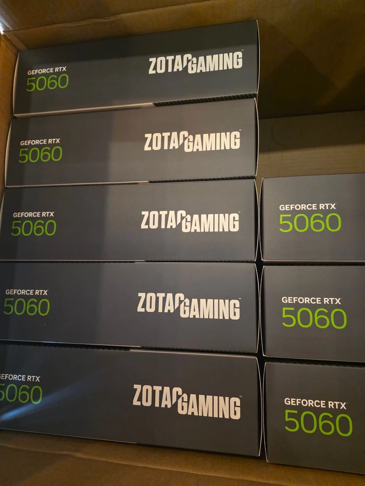 조텍 RTX 5060 그래픽카드 새상품 이미지