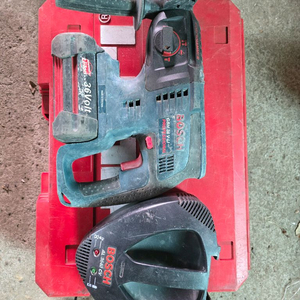 보쉬충전식헤머드릴36v 이미지