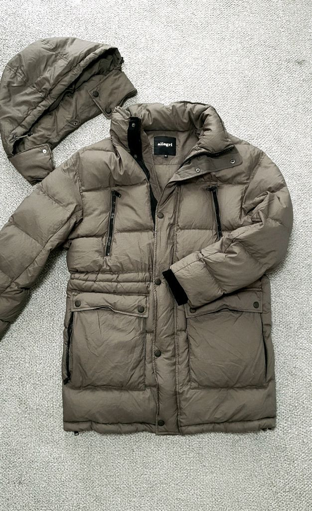 알레그리 에어다운 유로피안 나일론 구스패딩 판매해요 이미지