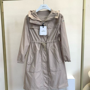 몽클레어 만티오 바람막이