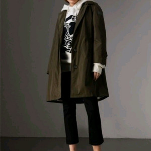 버버리 후드 트렌치 코트 UK10