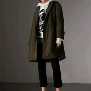 버버리 후드 트렌치 코트 UK10