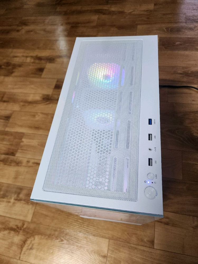 라이젠 9600/5060ti/32GB/1TB 게이밍 컴퓨터 본체 판매--3