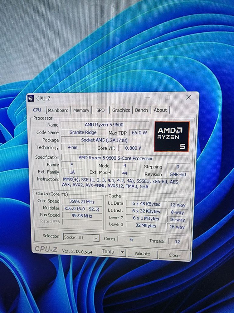 라이젠 9600/5060ti/32GB/1TB 게이밍 컴퓨터 본체 판매--4