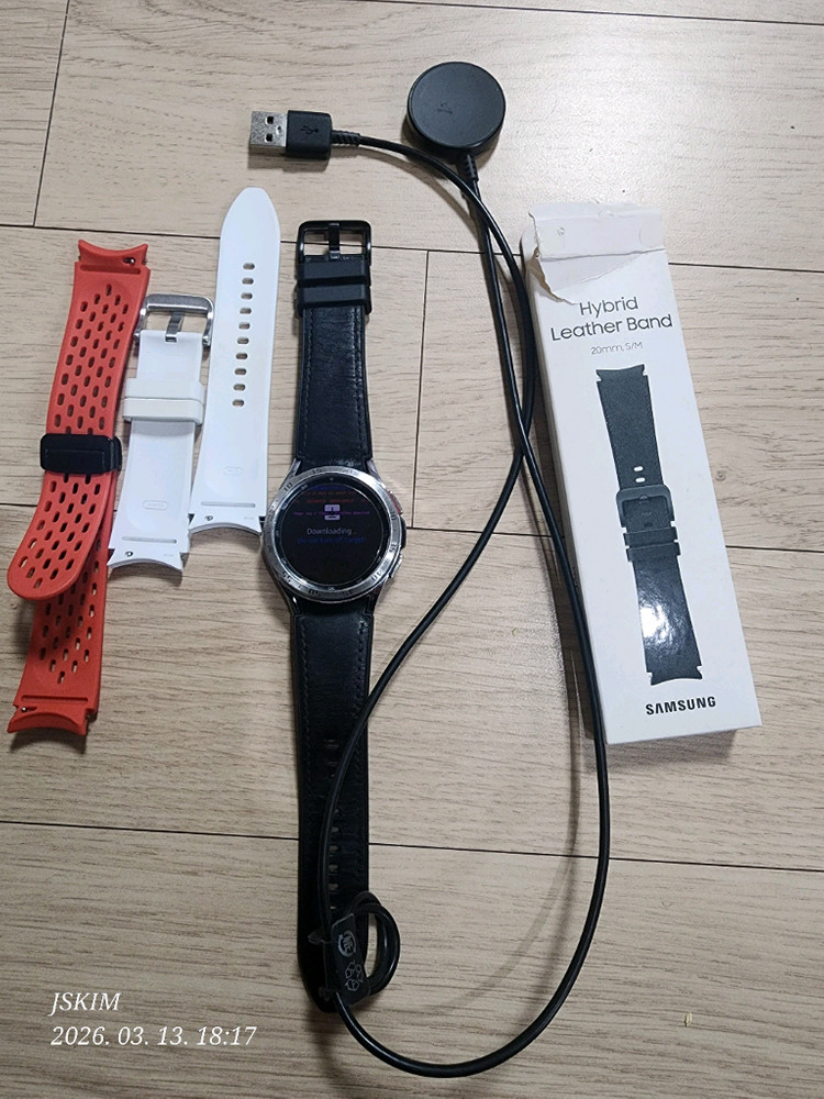 워치용 20mm 스트랩3set+정품충전기(워치본체 고장)--1