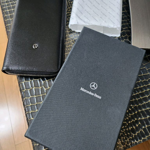 정품 벤츠 장지갑 새제품 레어템