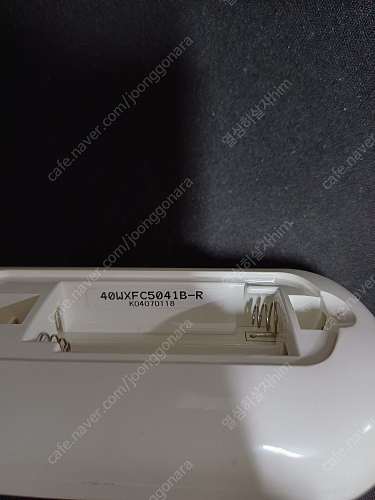 캐리어 에어컨 스탠드형 벽걸이형 리모컨 팝니다.--9