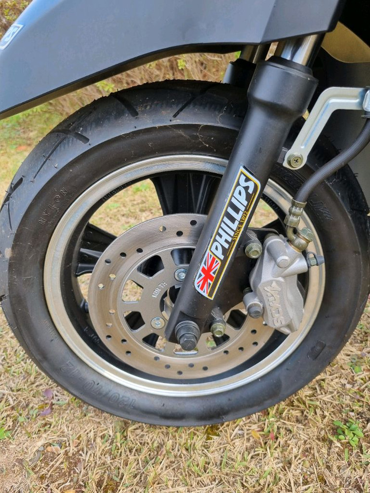 필립스 뉴비 전기스쿠터 삼성 72볼트 배터리 장착--6