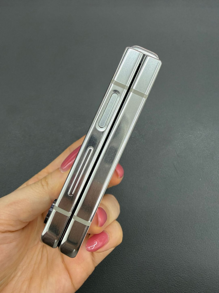 [대전 중고폰] 갤럭시 Z플립5 256GB 크림 / 특A급 / 실물촬영 / 매장운영 089172--3