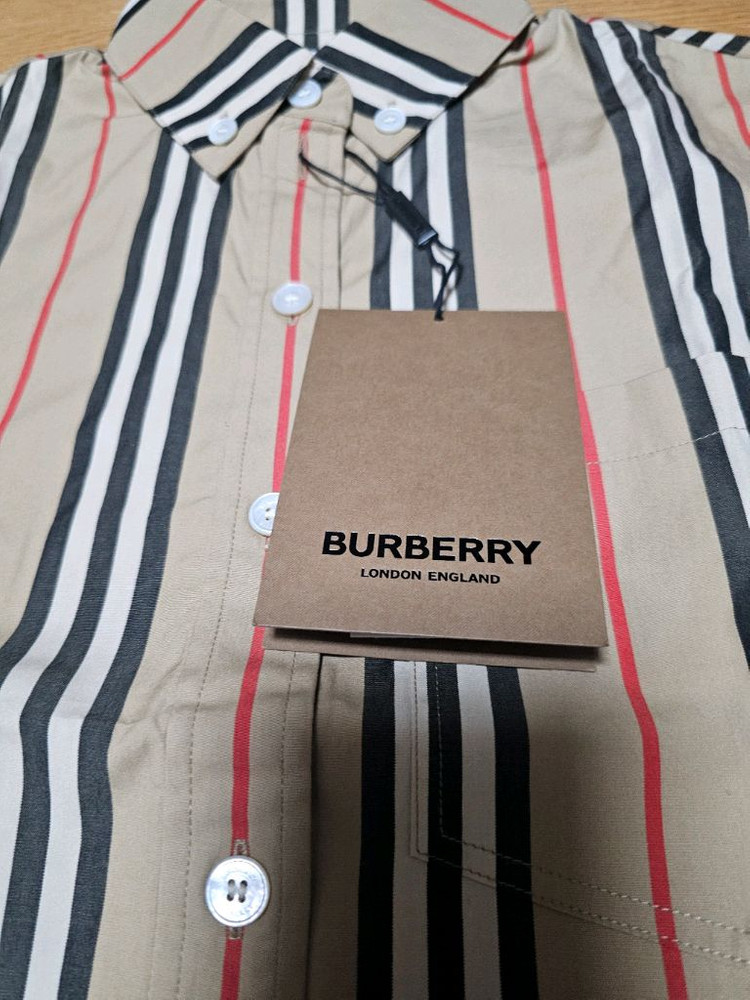 (새상품) 버버리 아카이브베이지 스트라이프 셔츠 이미지