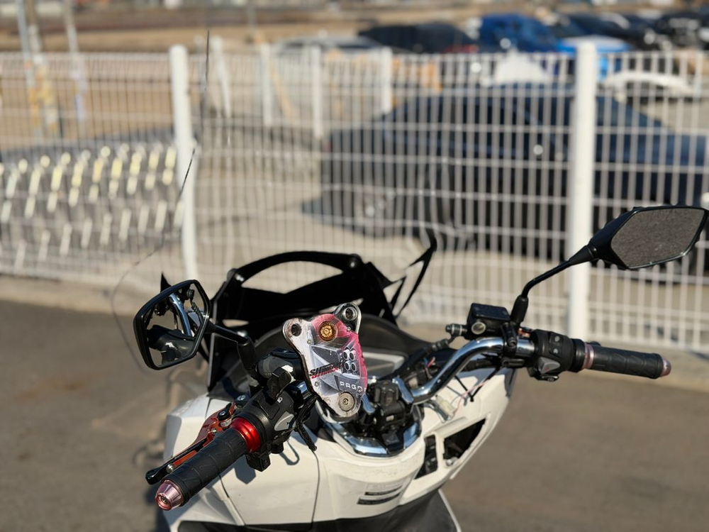 혼다pcx125/21년식/5만km/익실머플러/배달셋팅/판매합니다 이미지