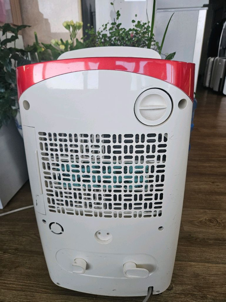 LG공기청정 제습기 15리터 1등급재품 결로방지예방 물잘빨립니다 빨래잘말립니다 1등급 재품--3